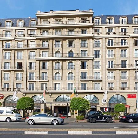 Cape Royale Luxury By Nivar Cape Town Exterior photo